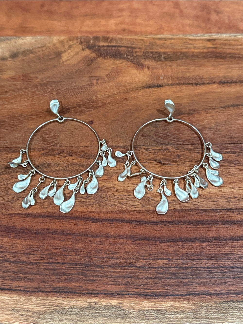 Kendra Scott Silver Teardrop Charm Hoop Earrings